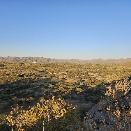 Lafrenz Township Windhoek Game Campヴィラ エクステリア 写真